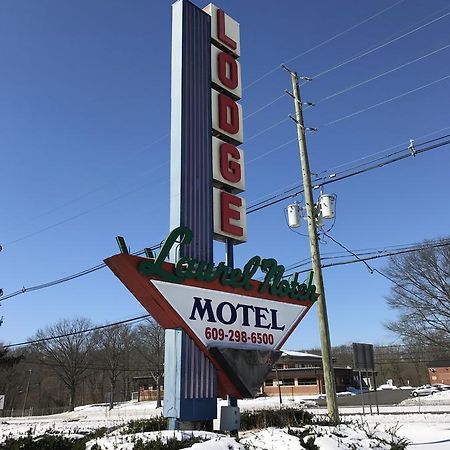 בורדנטאון Laurel Notch Motel מראה חיצוני תמונה