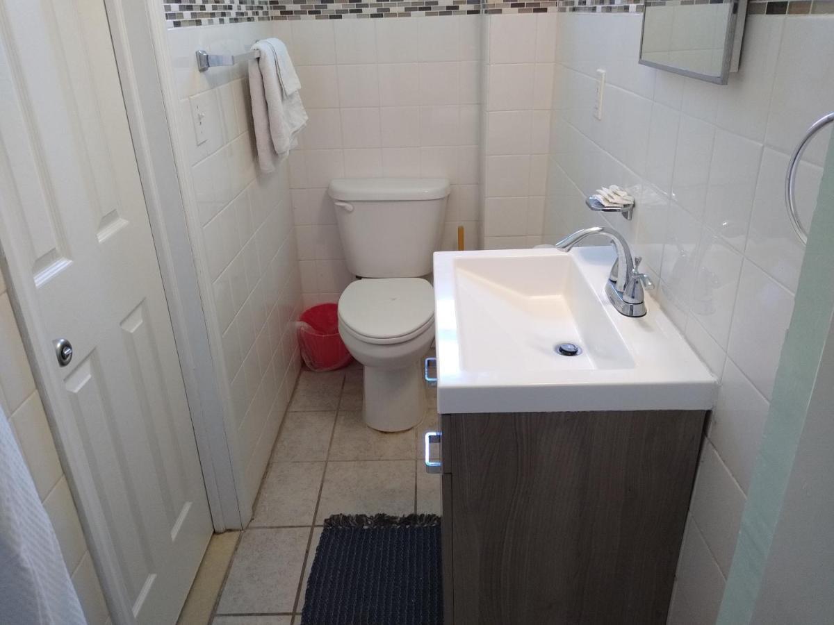 בורדנטאון Laurel Notch Motel מראה חיצוני תמונה