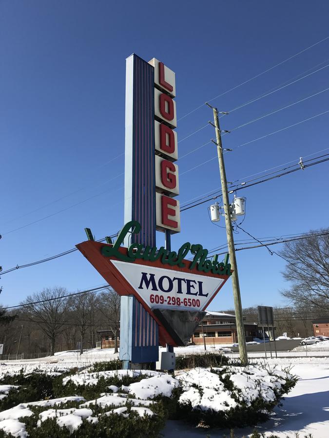 בורדנטאון Laurel Notch Motel מראה חיצוני תמונה